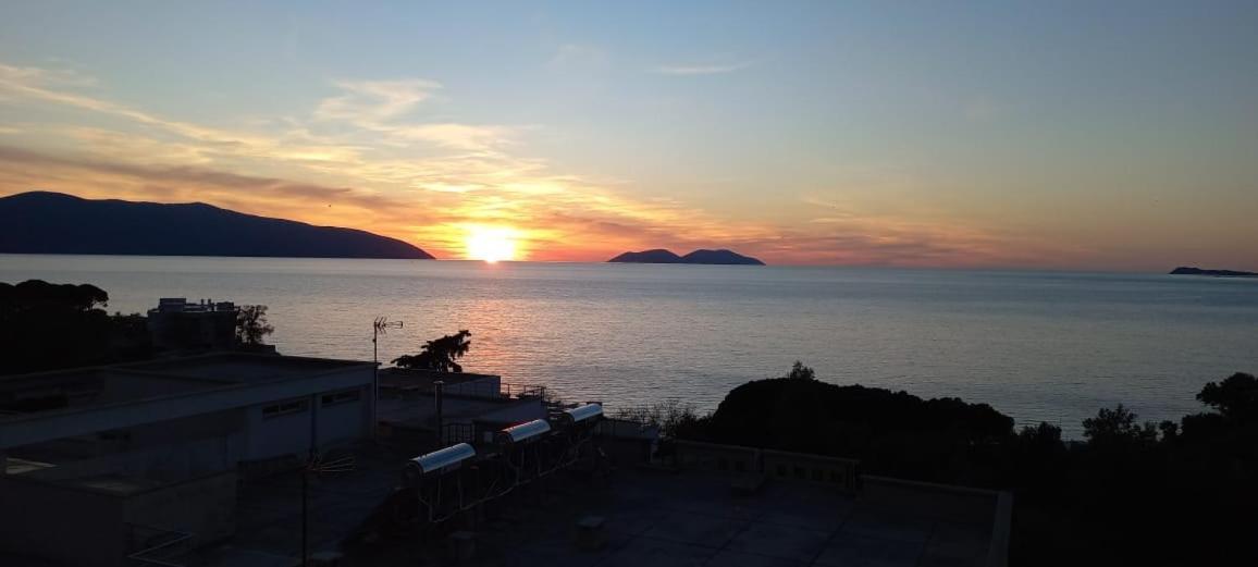 Views Of Vlore - Lunarossa Экстерьер фото